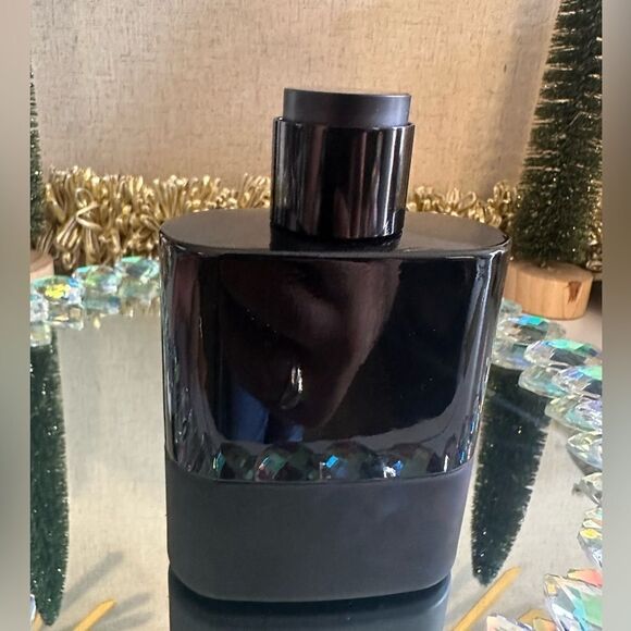 Prada Luna Rossa Black Eau de Parfum - 3.3 fl oz - Bold &
Sophisticated - Picture 8 of 17